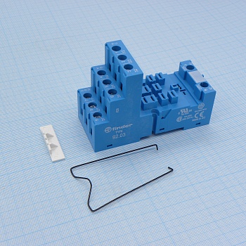92.03SMA - Розетка с винтовыми клеммами (с зажимной клетью) для реле 62.31, 62.32, 62.33; применяются модули 86.00, 86.30, 99.02; в комплекте металлическая клипса 092.71; версия: синий цвет