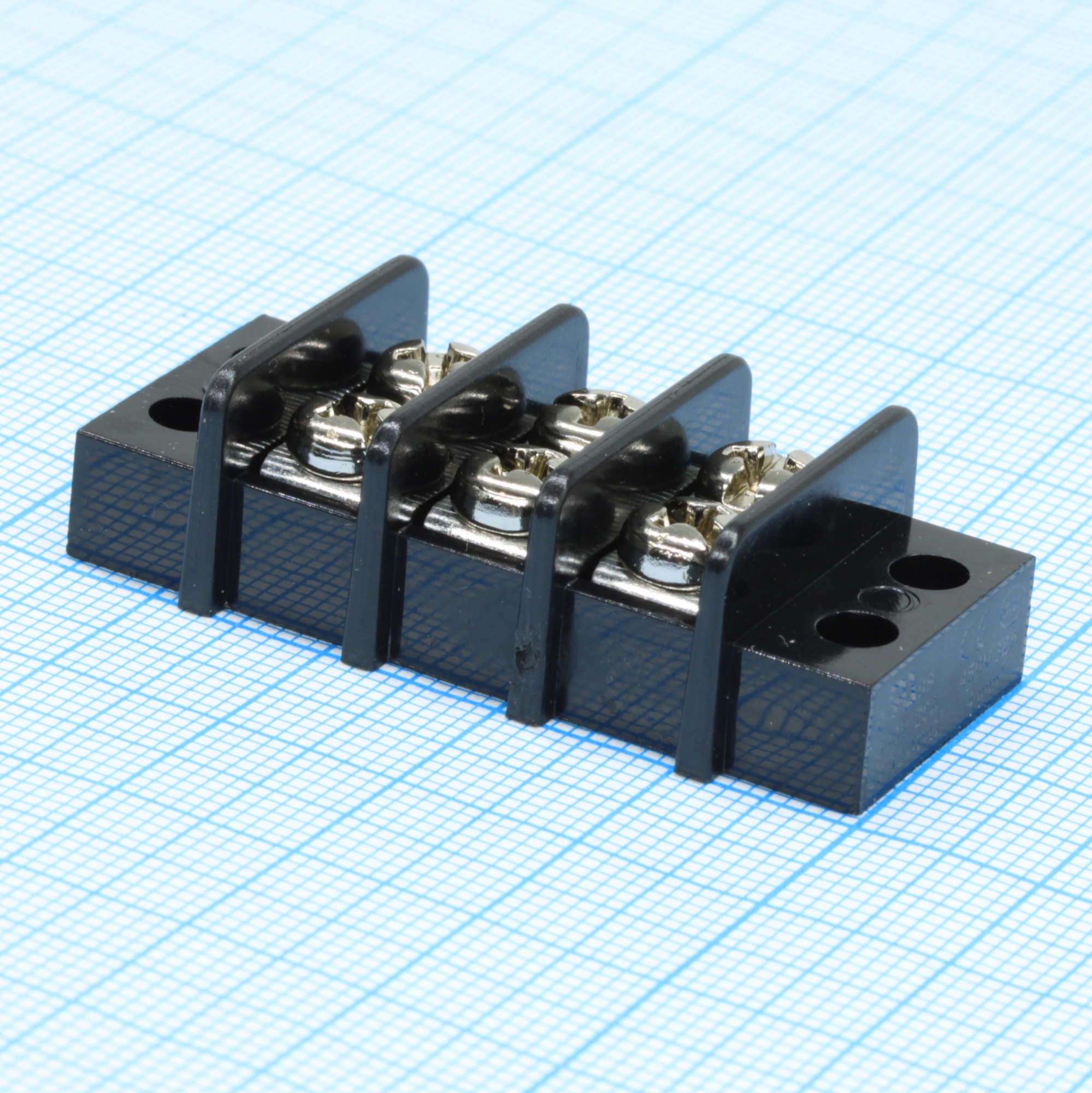 DG49-A-03P-13-00Z(H) - Блок барьерных клеммников 3 контакта черный