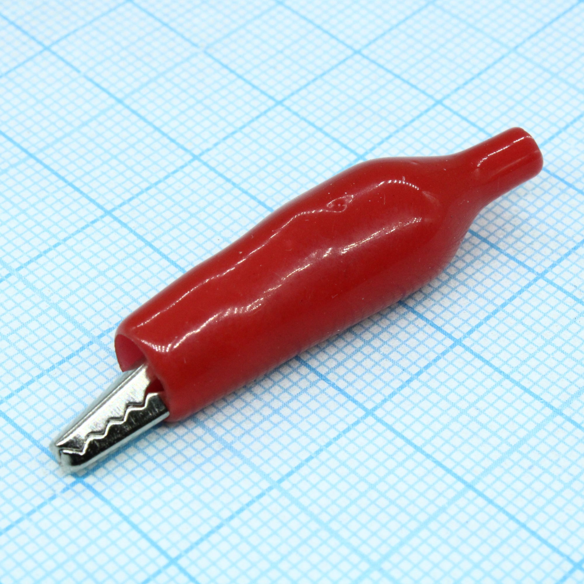 AG-105A-C/R - Зажим "Крокодил" с изолятором красный, 5А, 35мм