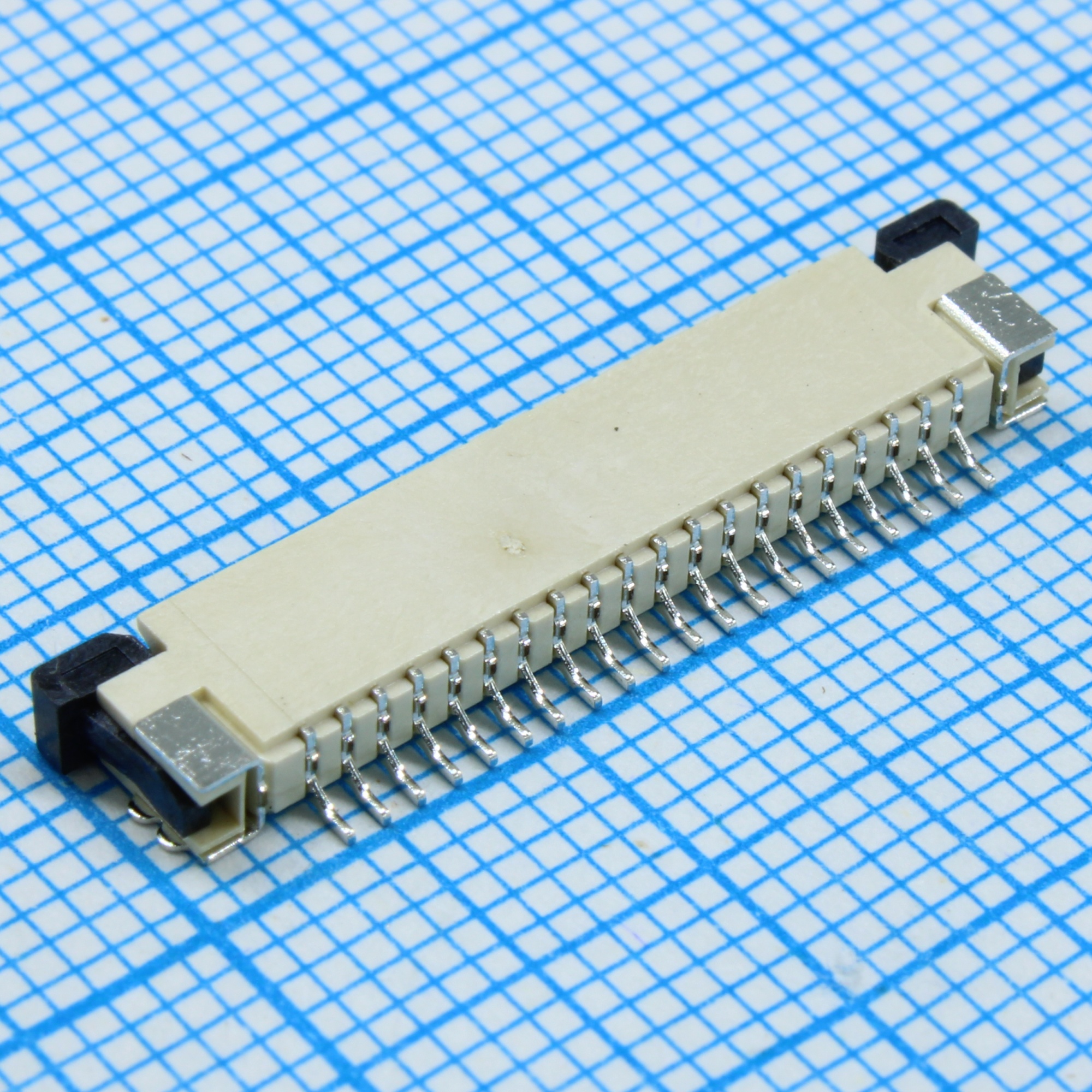 DS1020-07-20VBT1B-R - Разъем FPC 20 конт. шаг 1.00 мм SMT ZIF, поверхн. монтаж на плату, горизонт. (с нулевым усил., верхние "upper" лужен. контакты, под пленочн. кабель), лента на катушке