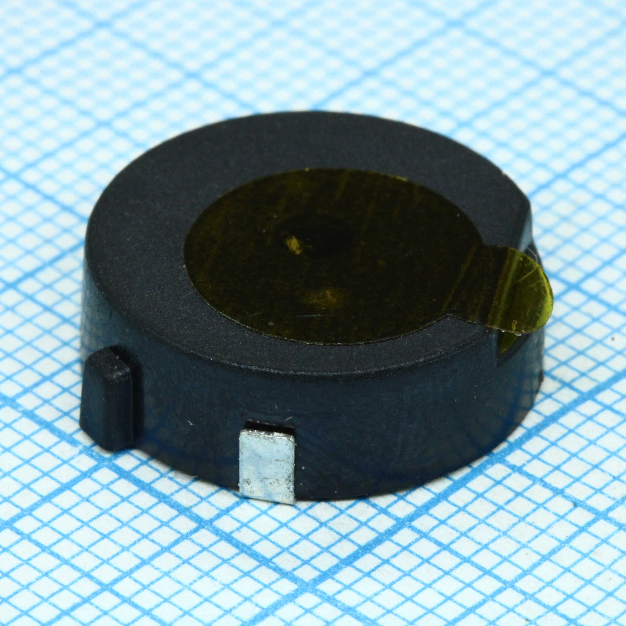 HPS17A - Излучатель звука пьезокерамический SMD, 9В 4кГц, d=17.2мм, h=5.5мм