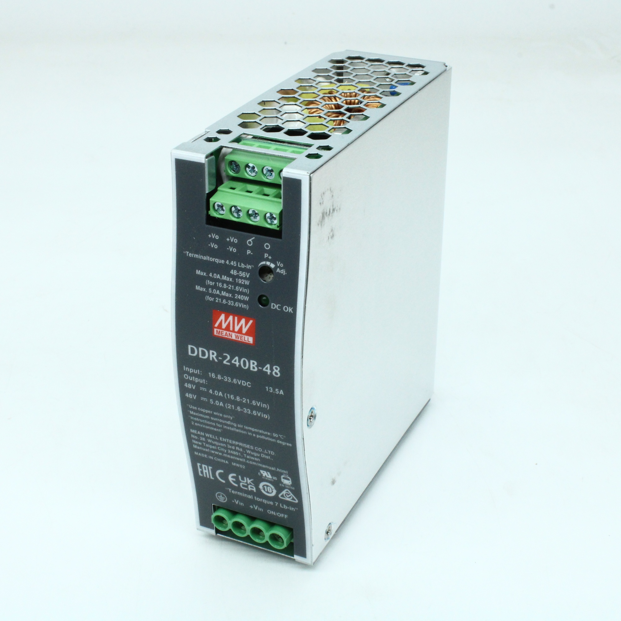 DDR-240B-48 - DC-DC, 240Вт, вход 16.8…33.6 В DC, выход 48В/5А, изоляция 4000В DC, в кожухе на DIN-рейку, 40х125.2х113.5мм, -40...+70°С