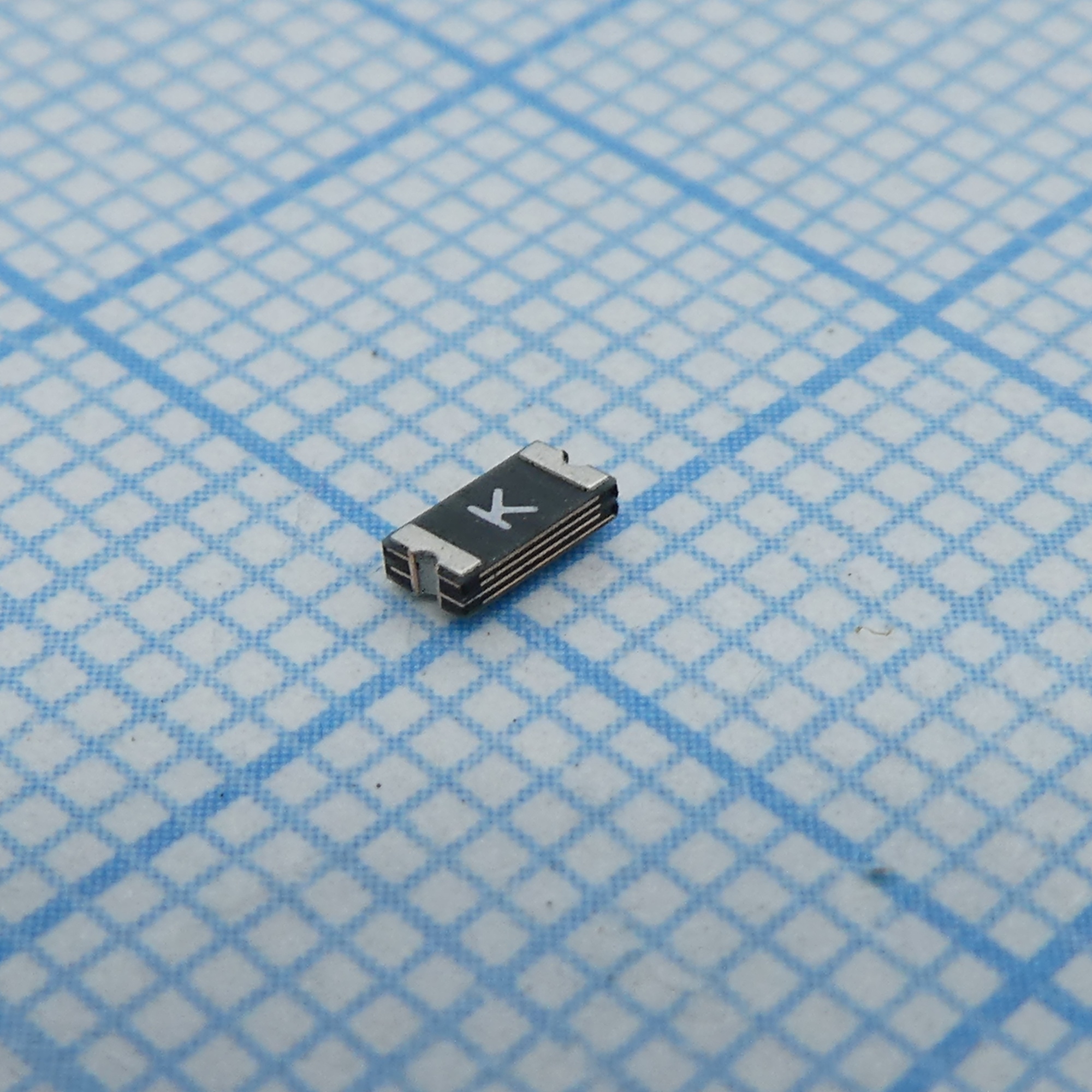 1206L150THWR - Самовосстанавливающийся предохранитель PTC 1.5A(hold) 3A(trip) 8VDC 100A 0.8W 0.3s 0.04Ohm SMD Solder Pad 1206 T/R