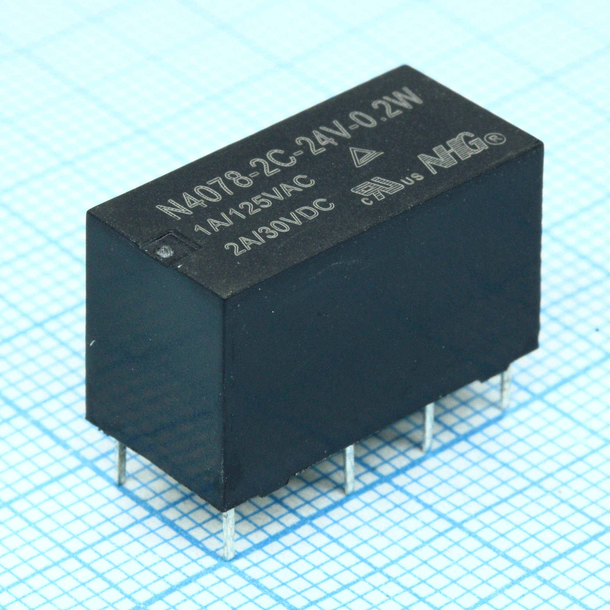 JRC-19F-2C-24VDC-0.2 - Сигнальное реле 2А две контактных группы-два направления катушка 24В 0.2Вт