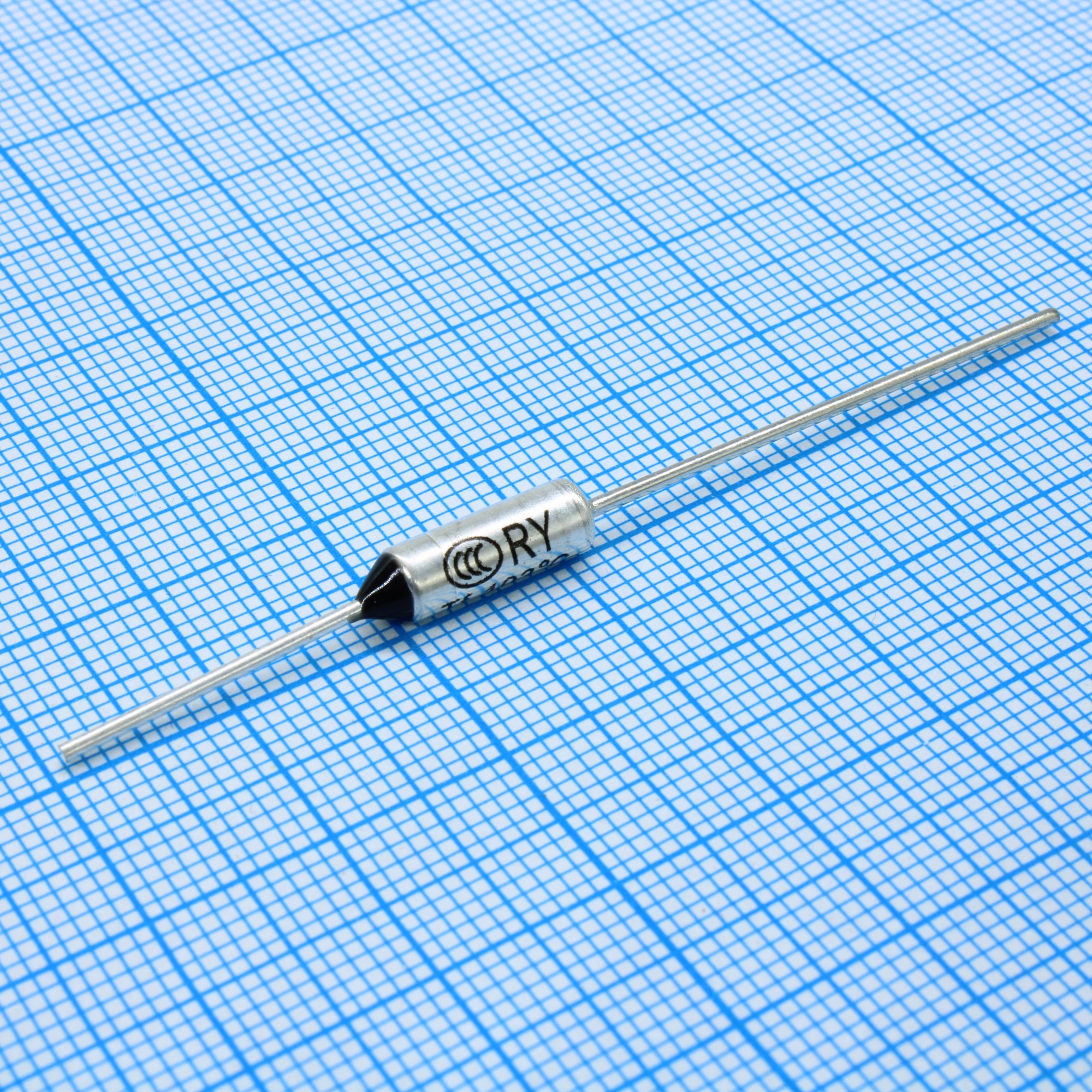 ZH103-103°(15A) - Термопредохранитель аксиальный 105°(15A)