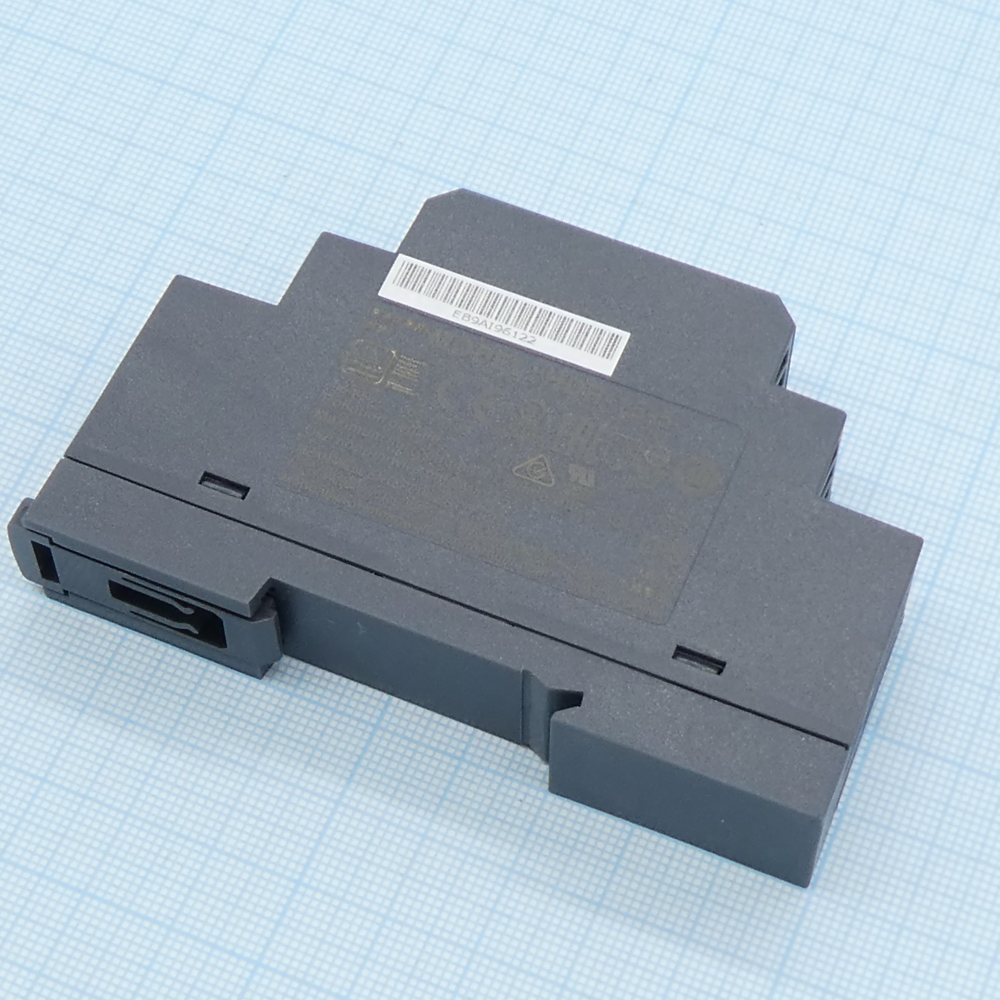 HDR-15-5 - AC-DC, 12Вт, вход 85...264 В AC 47...63Гц/120...370В DC, выход 5В/2.4А, изоляция 3000В AC, в кожухе на DIN-рейку, 17.5х90х54.5мм, -30...+70°С