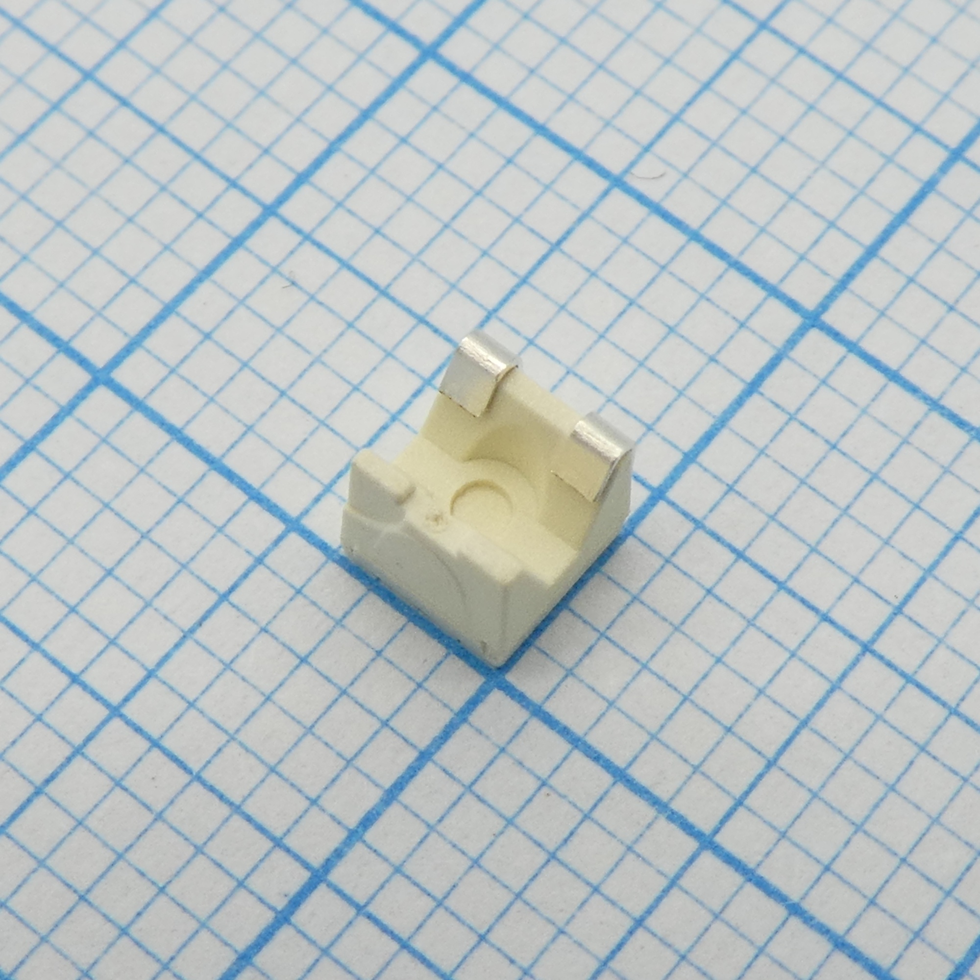 KA-4040SURCKT - Светодиод smd 4х4мм/красный/630нм/200-430мкд/прозрачный/120°/боковое свечение