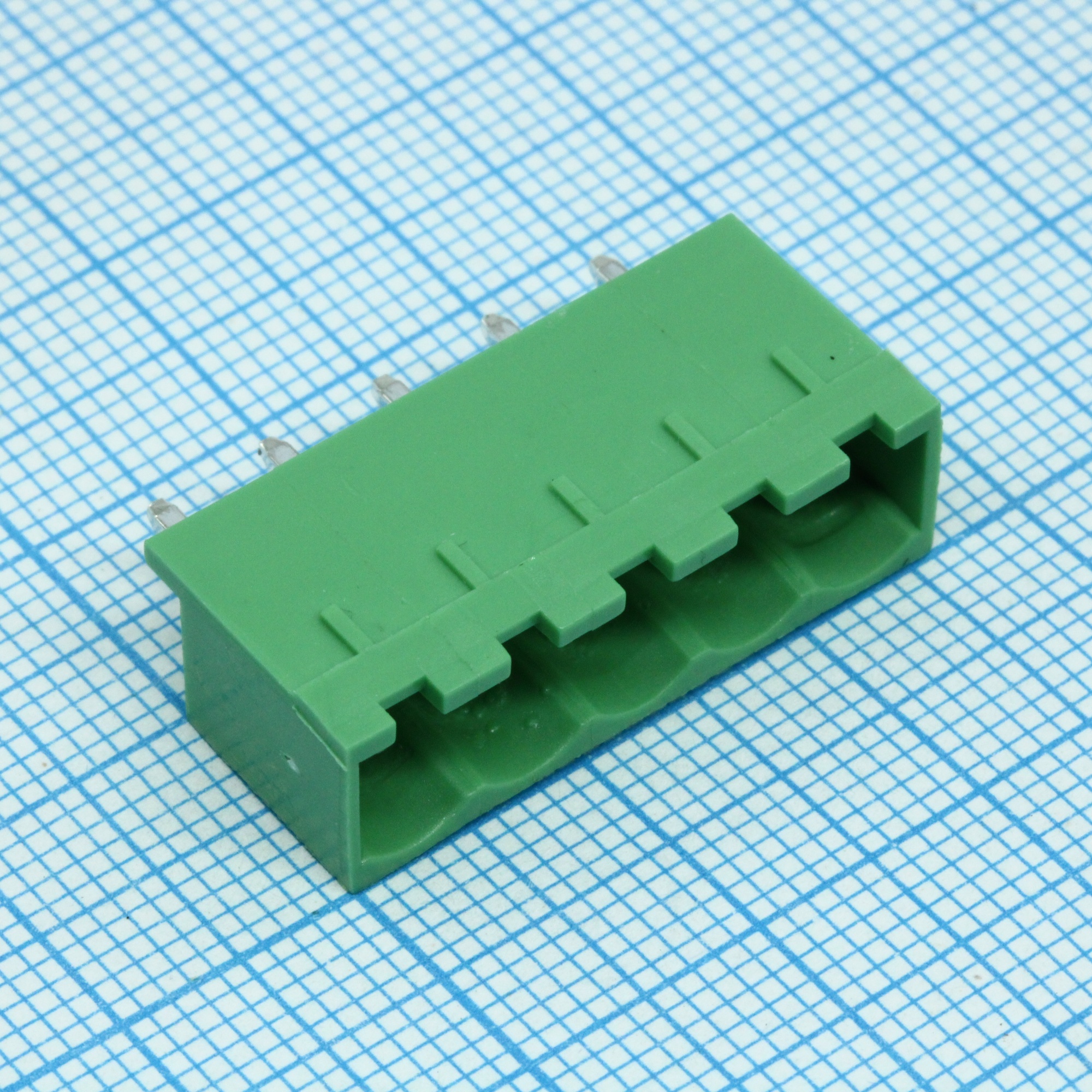 2EDGVC-5.0-05P-14-00A(H) - Разъемный клеммный блок на плату, 5 контактов. Серия 2EDGVC-5.0
