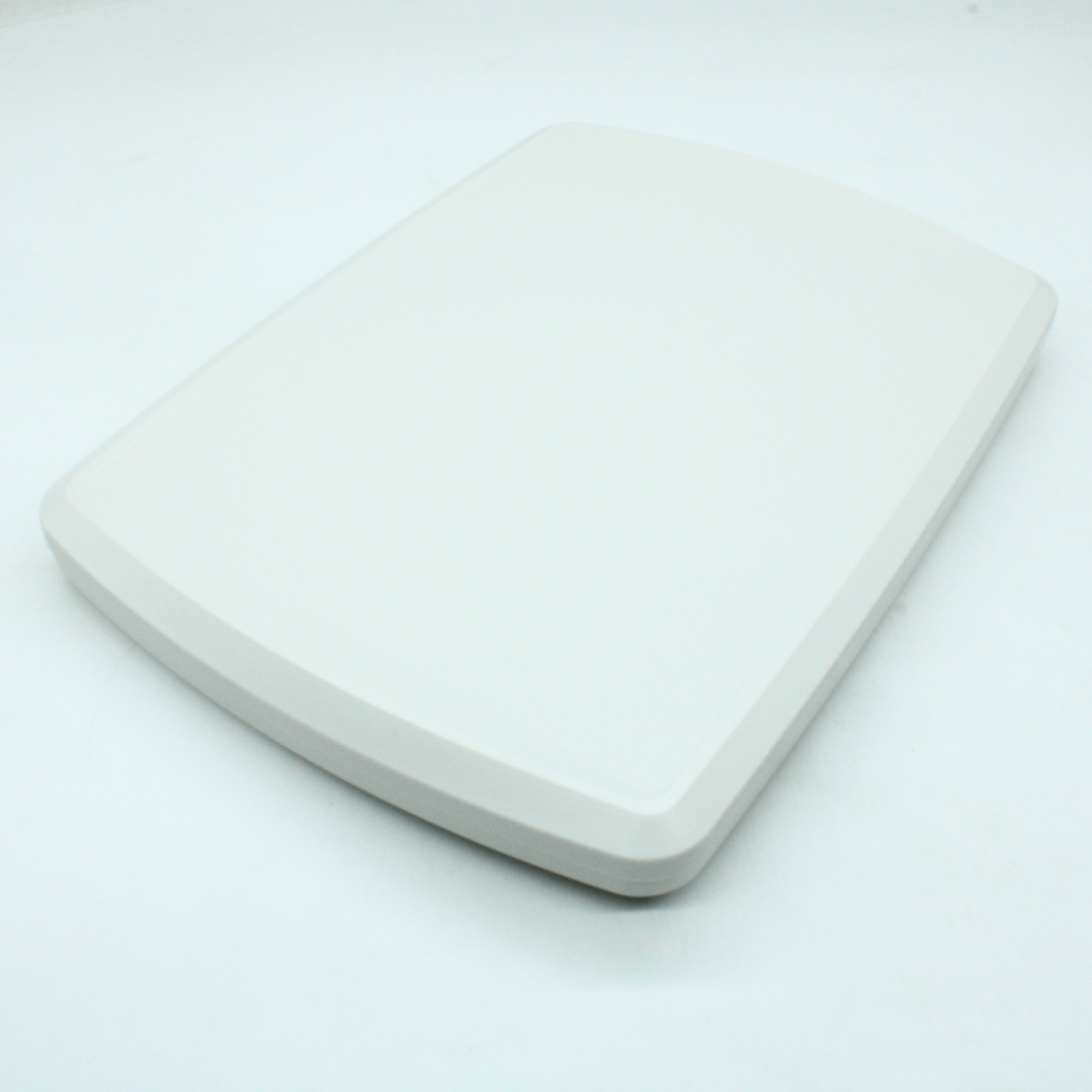 PL29104WH - Тонкий приборный корпус из ударопрочного  пластика