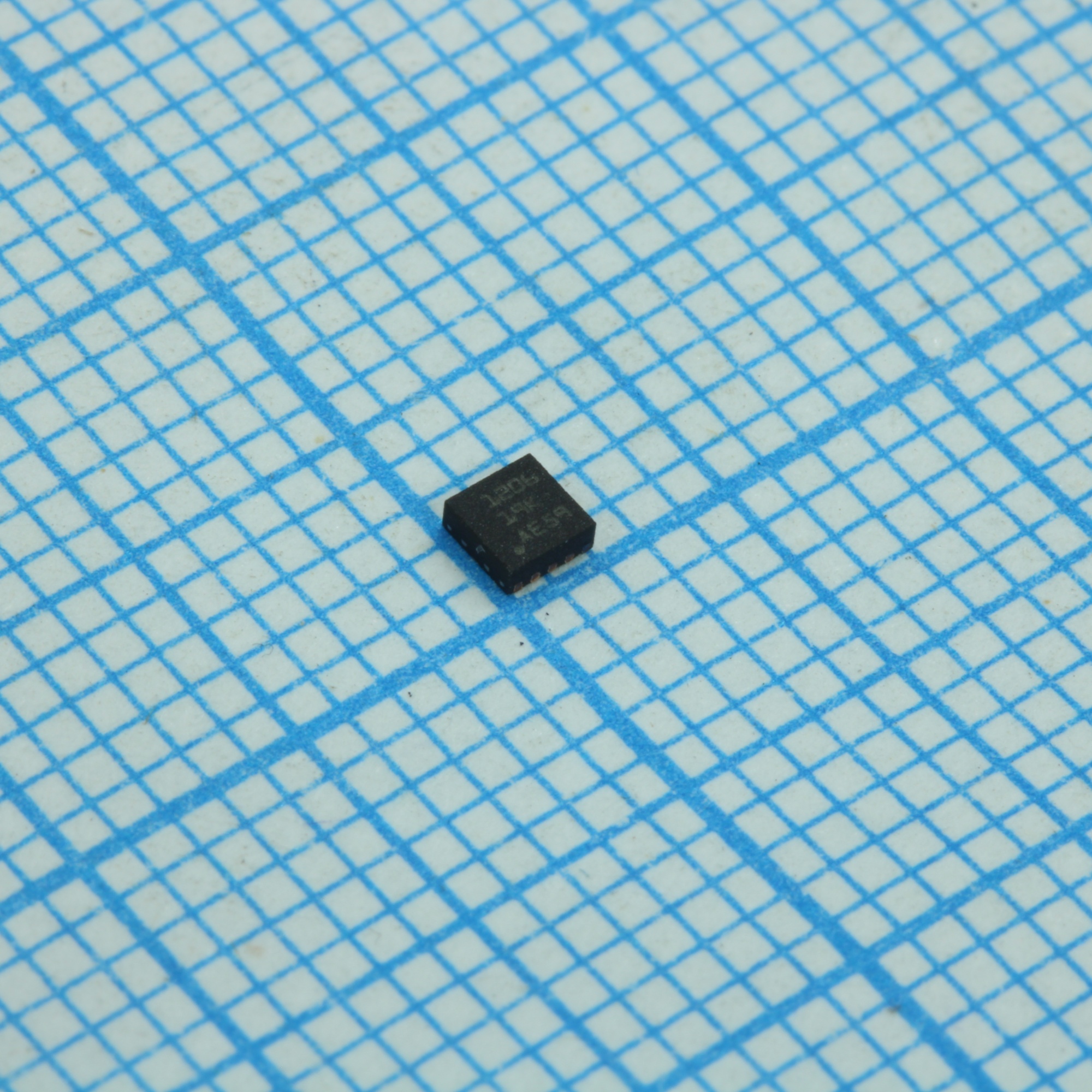 TPS51206DSQR - Преобразователь, регулятор напряжения DDR 3.1....6.5В 10-Pin WSON EP лента на катушке