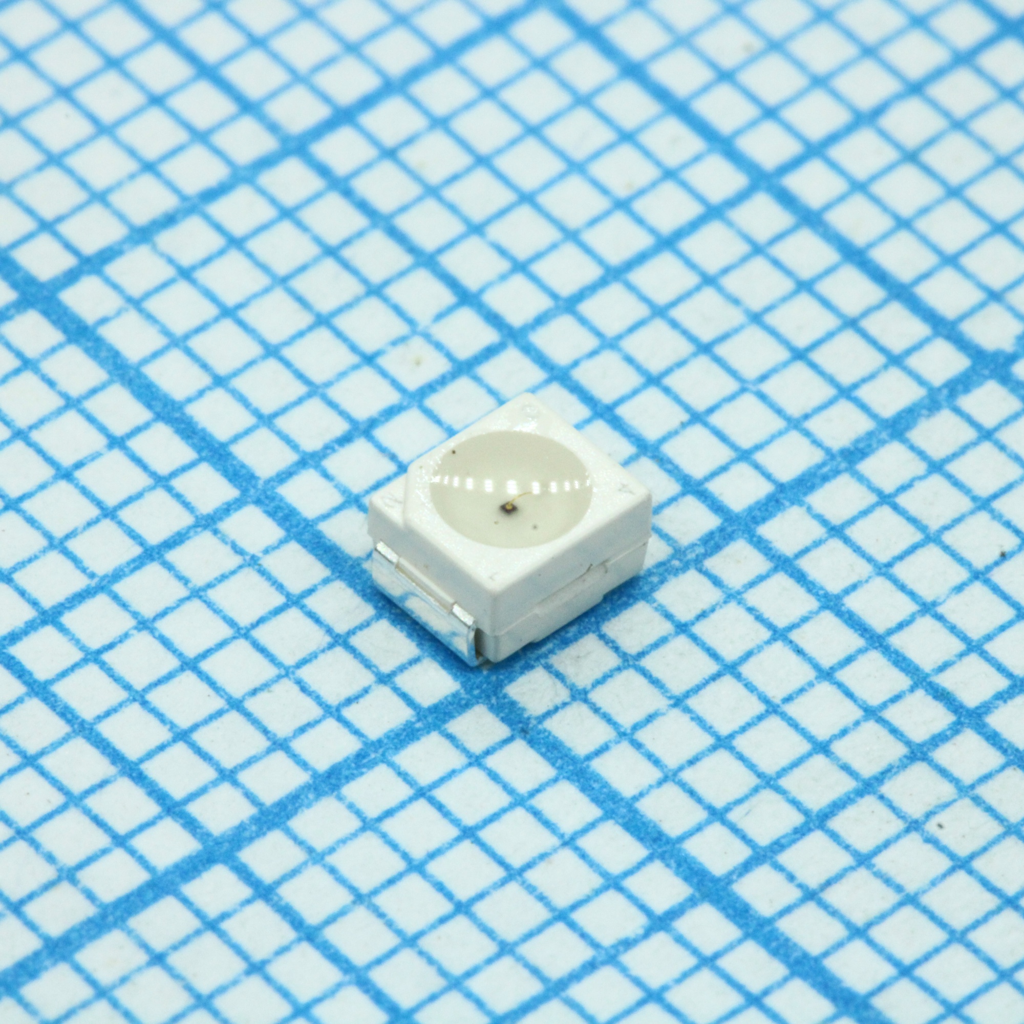 KA-3528SYCKT - Светодиод smd 3,5х2,8мм/желтый/588нм/70-200мкд/прозрачный/120°