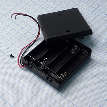 ZH296 - держатель батарей (4*АА с крышкой)