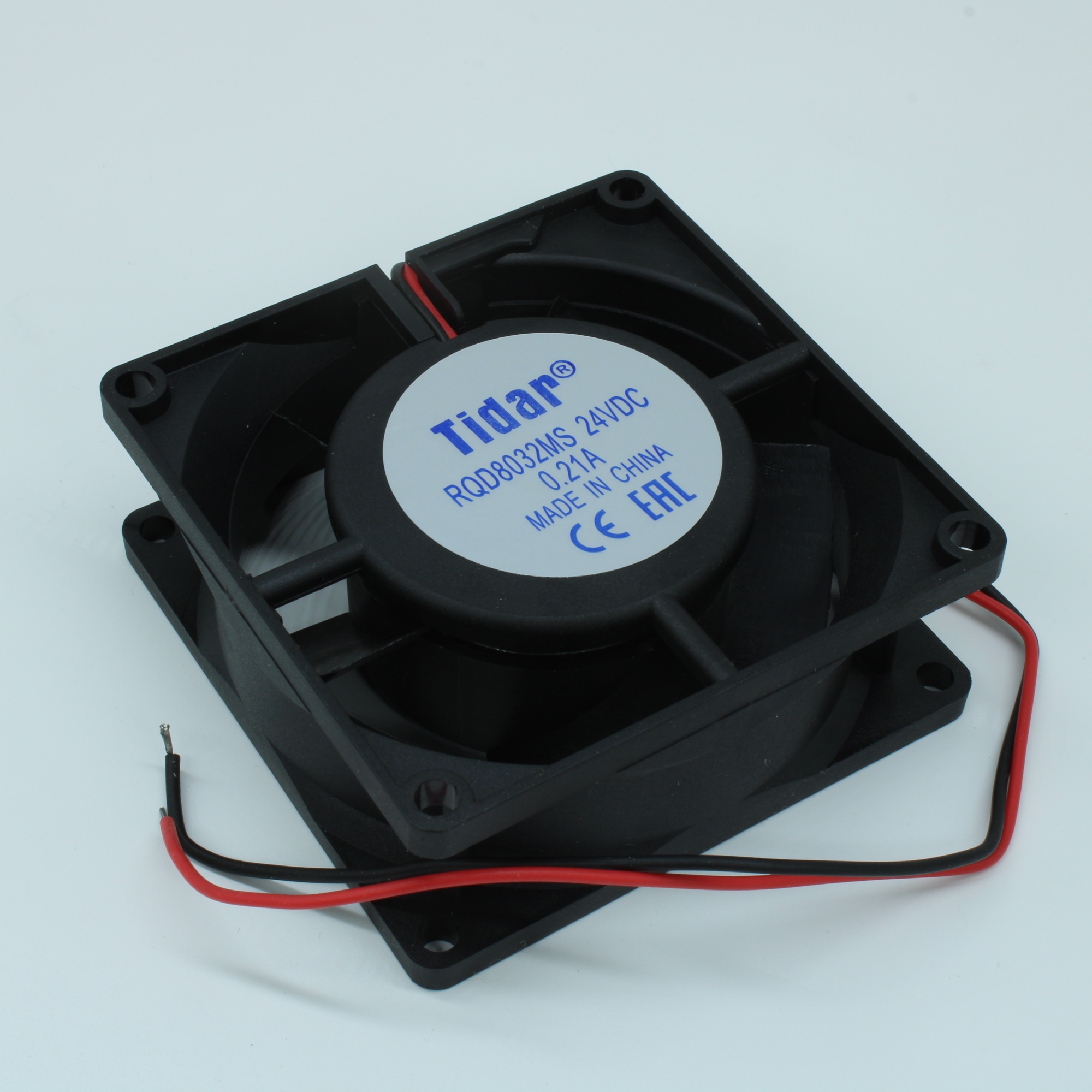 RQD 8032MS 24VDC - Вентилятор 24В 80x80х32мм, 3400 об/мин., 166.5м3/час, 32дБ, подшипник скольжения, тип вывода - провод