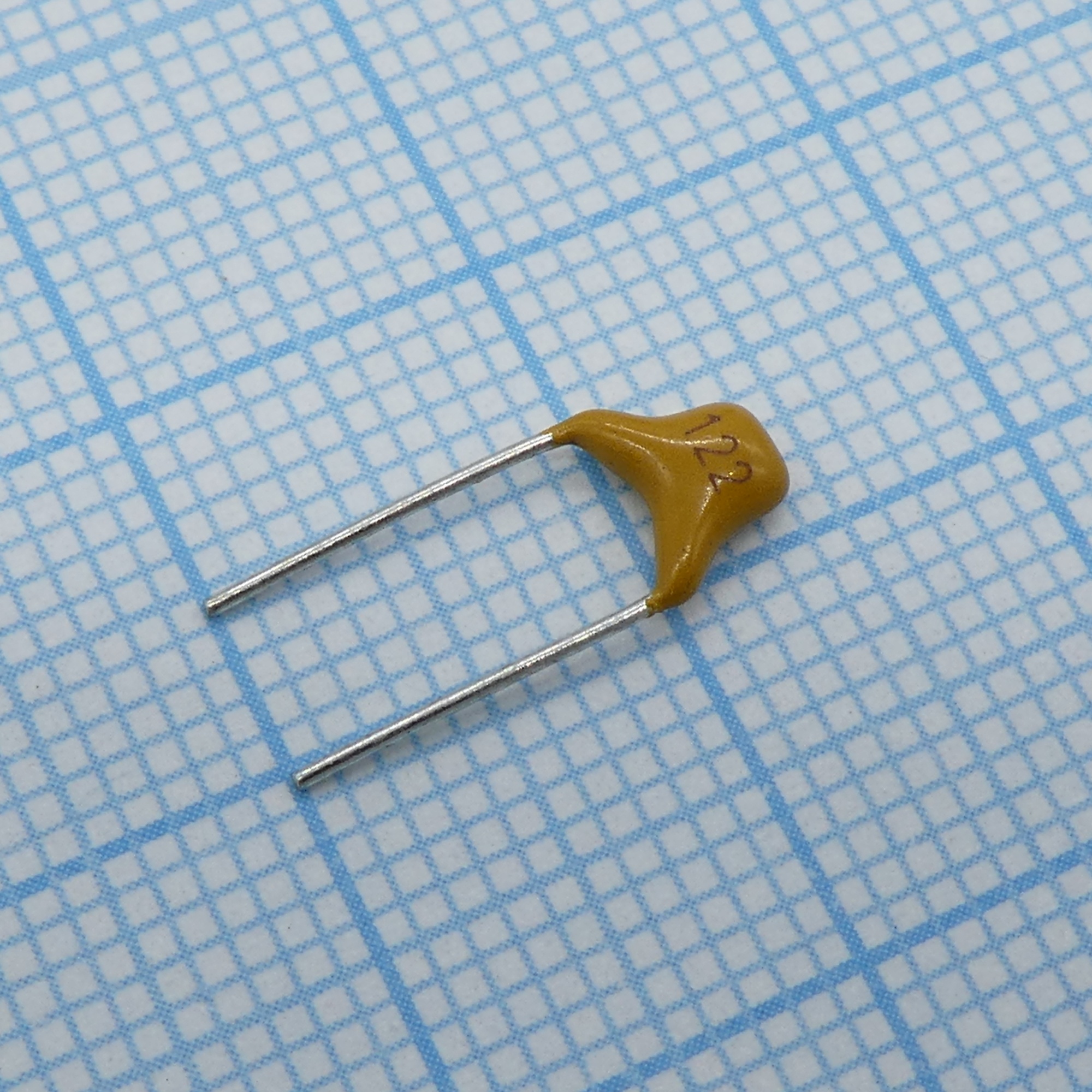 TS170R1H122JSBNB0R - Конденсатор керамический многослойный 1200пФ 50В NPO ±5% радиальный 5.08мм 125°C россыпь