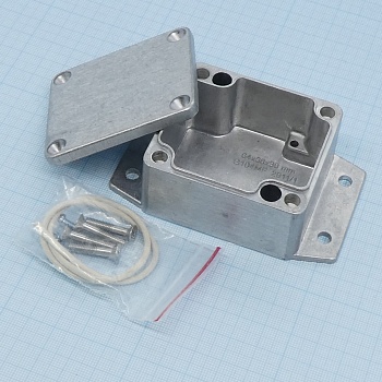 G104MF - Герметичный алюминиевый корпус с фланцами, IP65, некрашеный