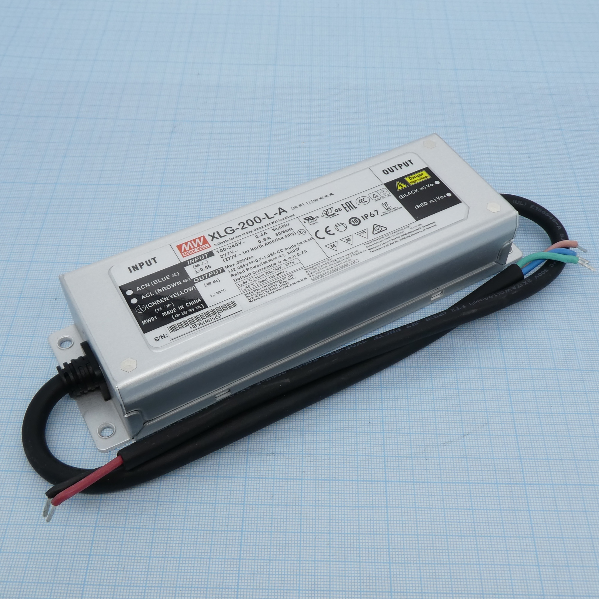 XLG-200-L-A - AC/DC драйвер электропитания светодиодов 200 Вт, стабилизация тока