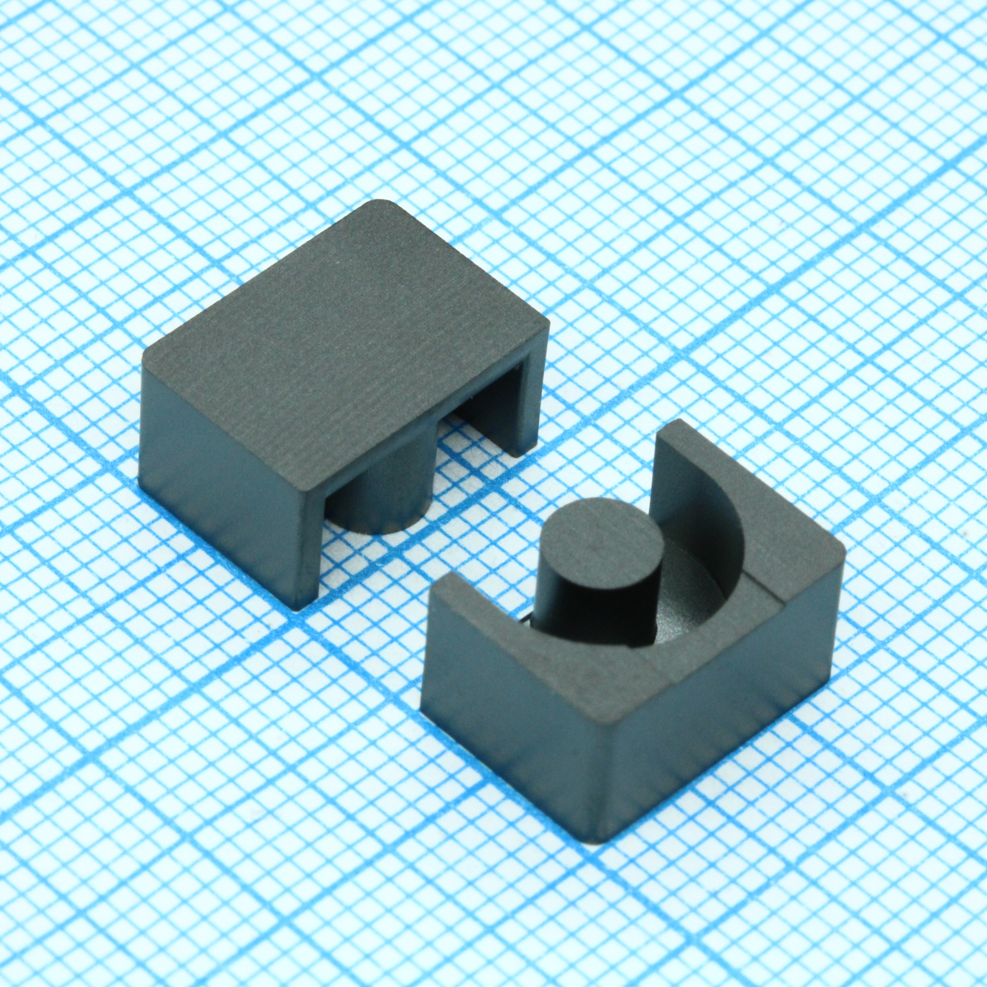 B65843A0100A087 - Сердечник ферритовый с зазором N87 100нГн