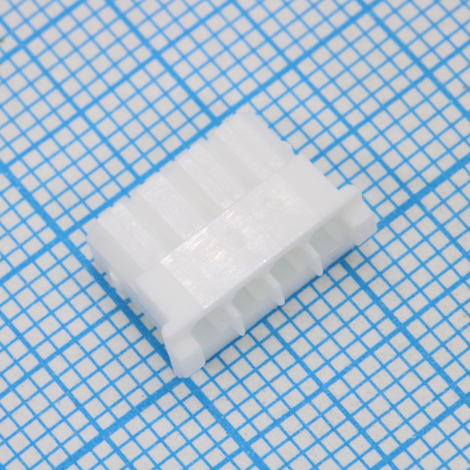 I-DS1069-03-SCW004 - Корпус разъема однорядный (розетка) 4 контакта шаг 2.5мм на кабель