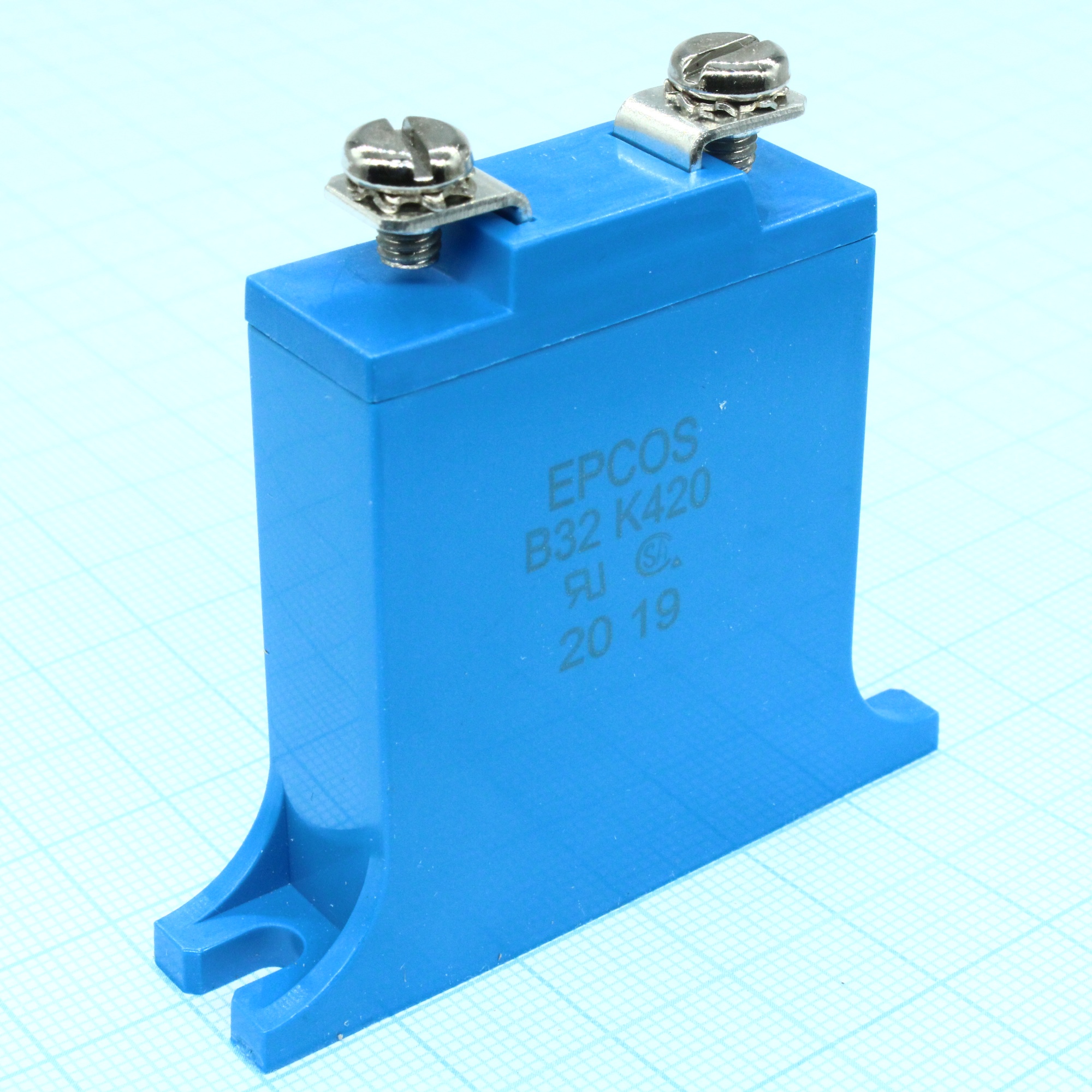 B72232B0421K001 - Варистор 420VAC/560VDC 25000A 680V болтовое крепление