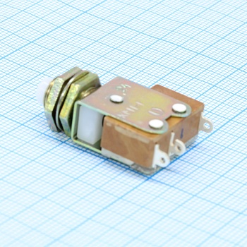 КМ1-1 - Переключатель кнопочный NC-NO, до 4 А, под пайку
