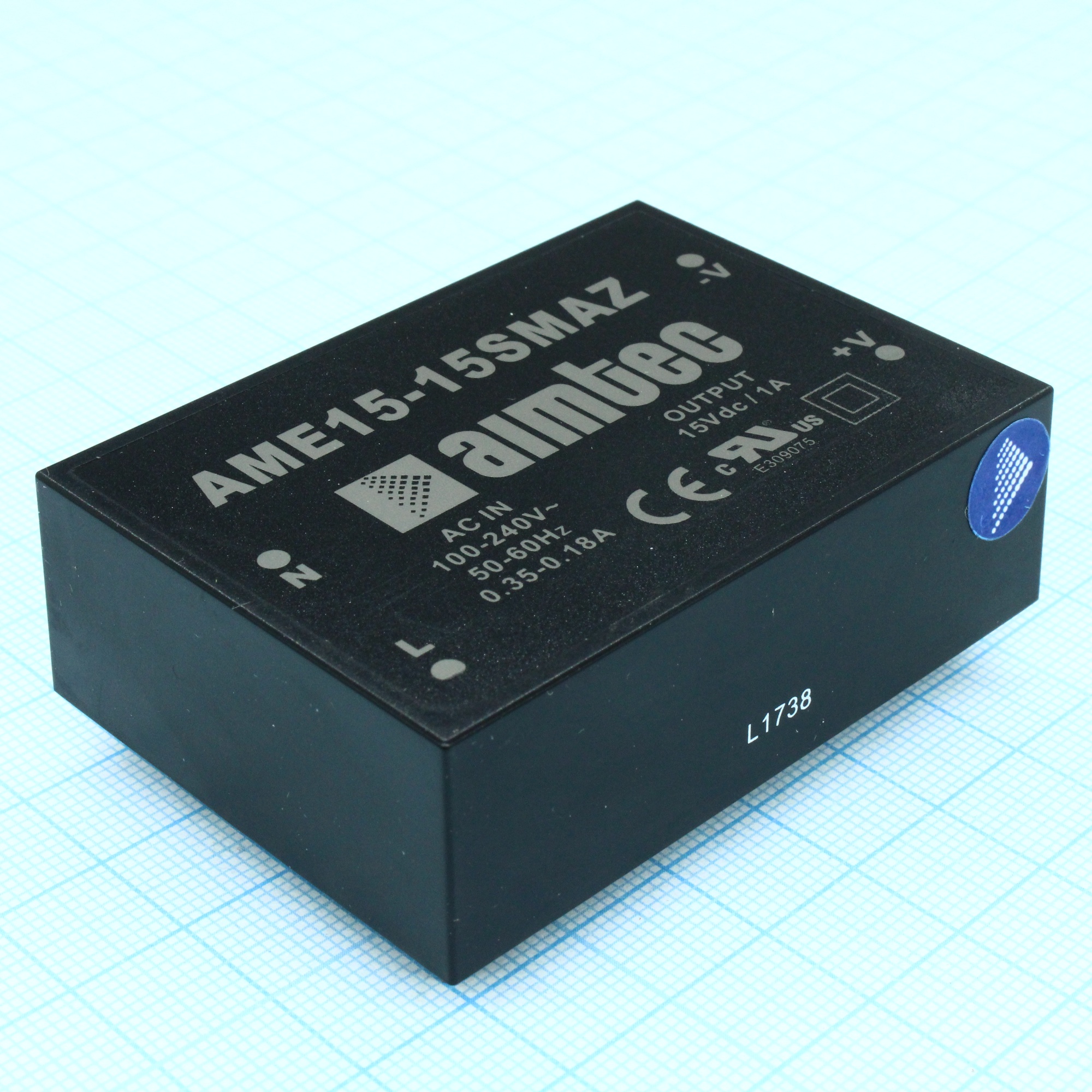 AME15-15SMAZ - AC/DC, 15Вт, вход 90…264В, выход 15В/1А, изоляция 4000В AC, КПД 81%, максимальная емкостная нагрузка не более 680мкФ, 65x46.5x20.1мм, -40…85°C, пластик