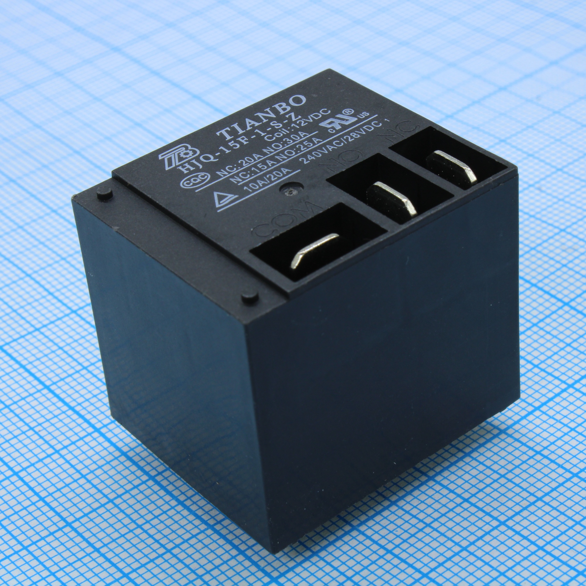 HJQ-15F-1-12VDC-S-Z - Реле силовое 20А одна группа на переключение катушка 12В 0.93Вт