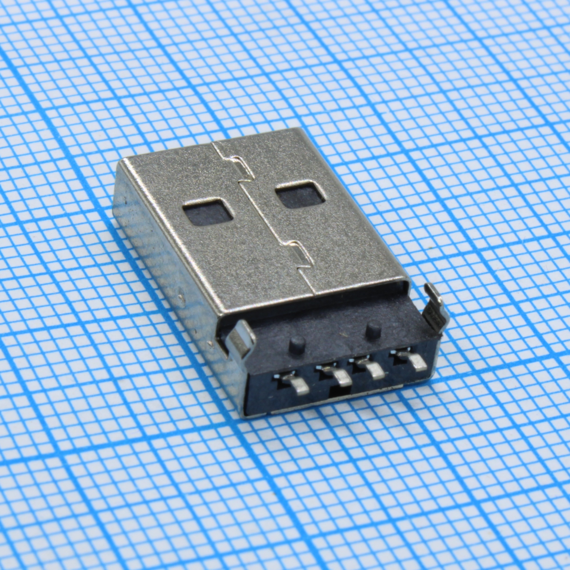 DS1098-BN0 - Вилка USB тип А угловая на плату, черный диэлектрик, с направляющими