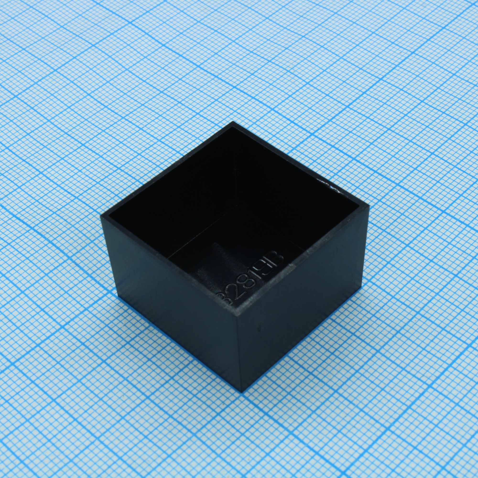 G282819B - Корпус черного цвета из  пластика  под заливку компаундом