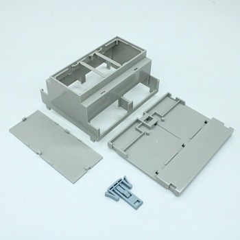 D6MG-Less Guards - Пластиковый корпус на DIN рейку, без пластиковых заглушек на контакную группу, светло-серый