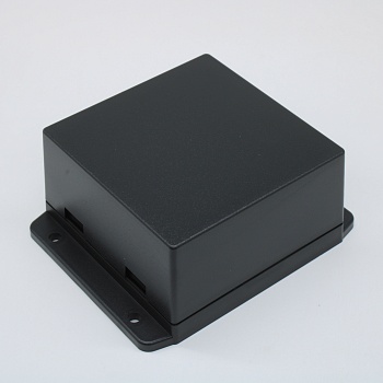 NUB808043BK - Пластиковый корпус черного цвета из высокопрочного пластика с фланцами