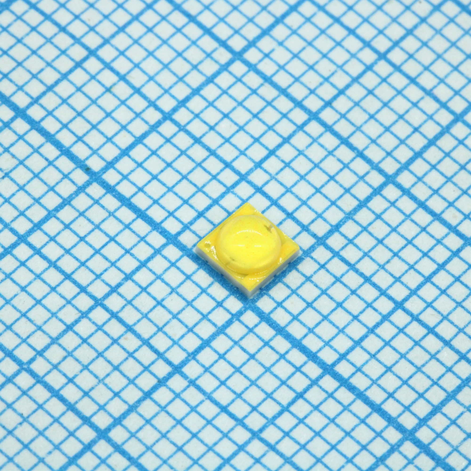 HL-C3535K9W1GA(Ra1)-FC (4000K) - Светодиод smd 3,45х3,45мм/белый/4000К/160Лм при 350мА или 300Лм при 700мА/ Ifmax=1500mA/ 4Вт/2.8В/ CRI=70/ 130°