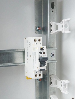 Выключатель автоматический дифференциального тока 2п (1P+N) C 20А 30мА тип AC АВДТ B06S 18мм ARMAT AR-B06S-1N-C20C030