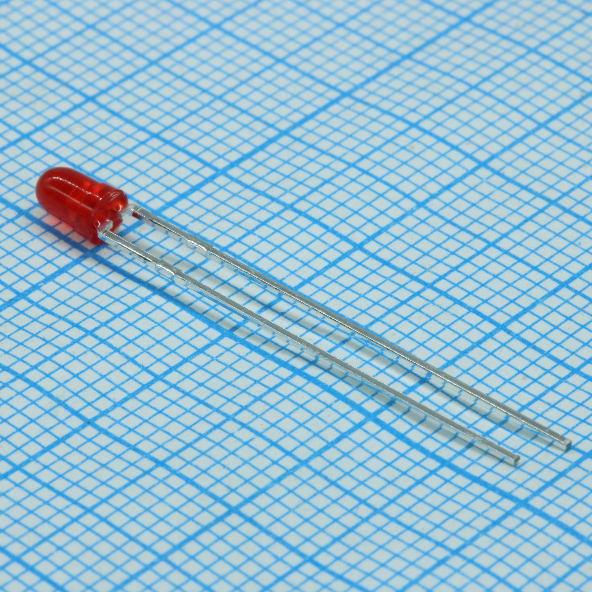 L-934LSURDK - Светодиод 3мм/красный яркий/645нм/400-900мКд/50°/30мА