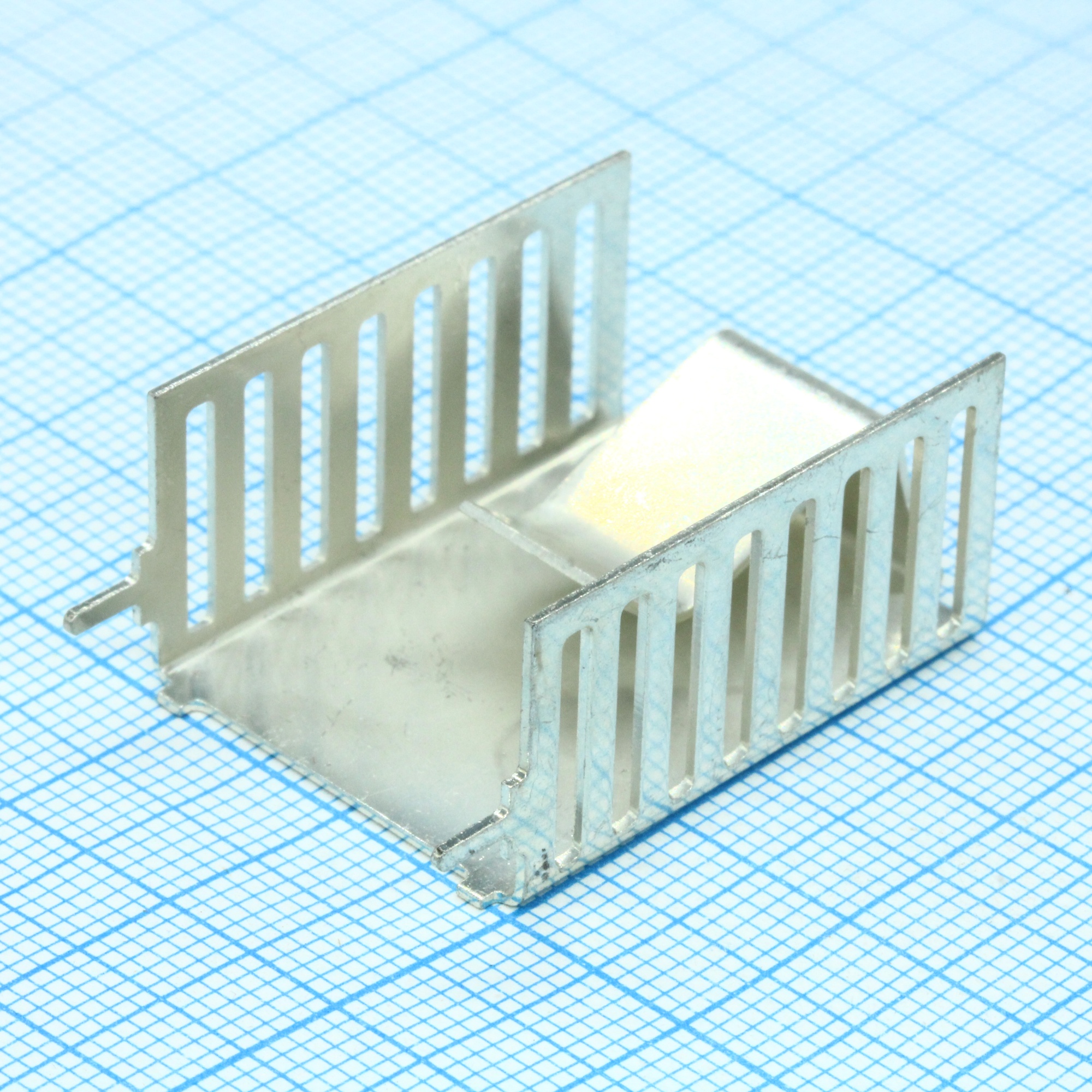 FK275MI247V - Радиатор пассивный для корпуса TO-247 вертикальный медный