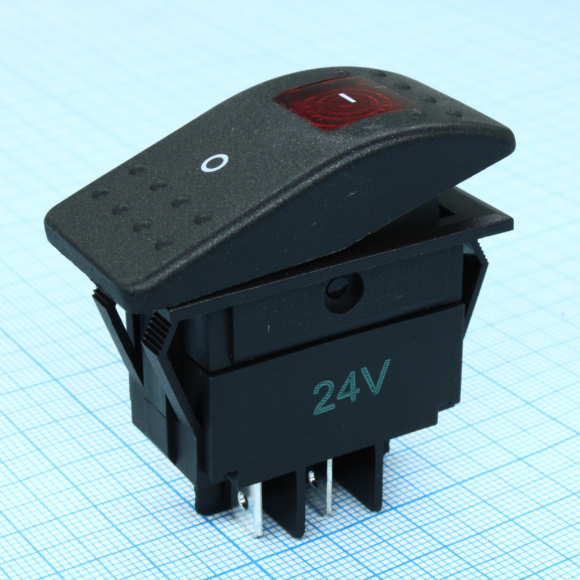 RK1-06N-24V красный - Выключатель клавишный ON-OFF с подсветкой (4c) 35А 24В