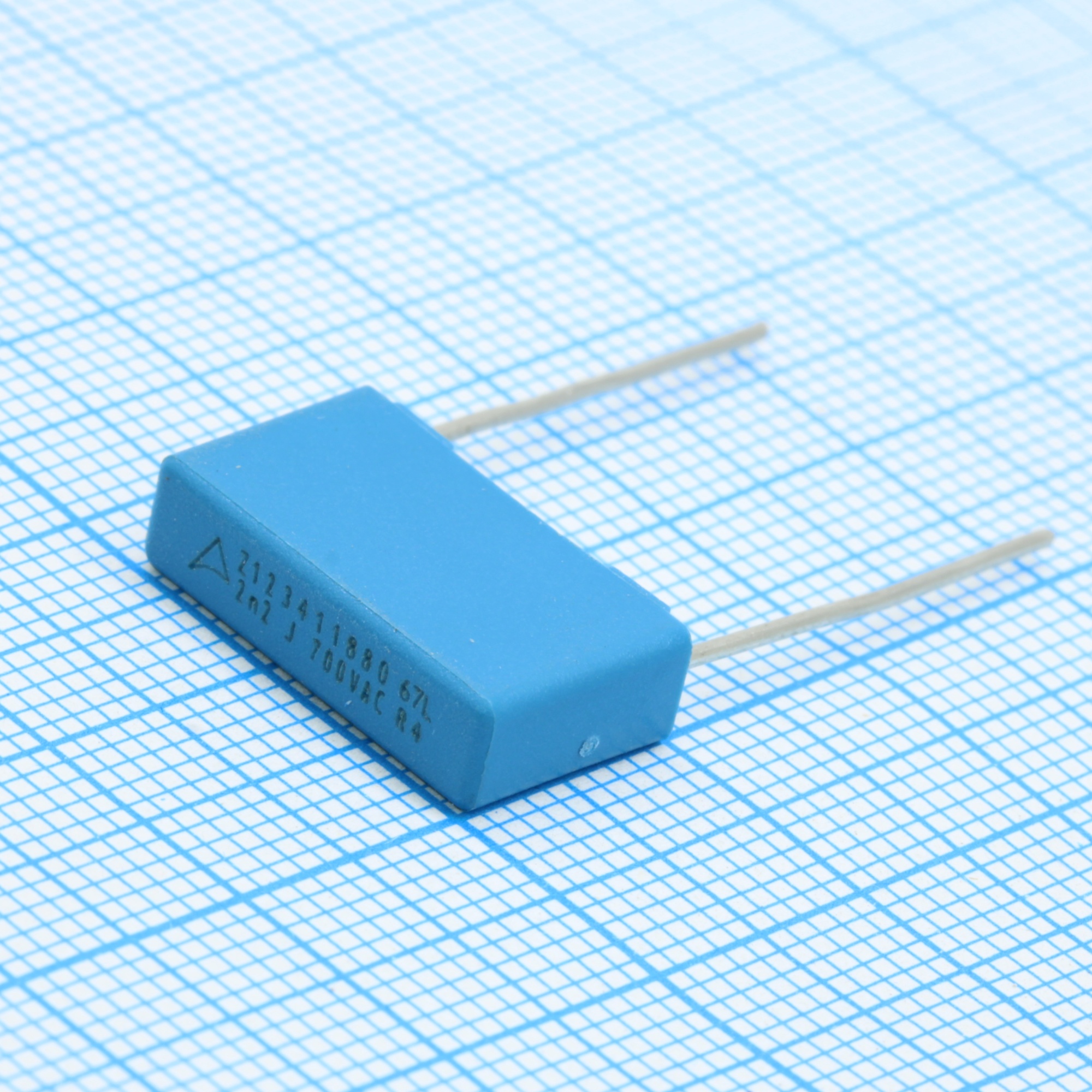 B32672L8222J289 - Конденсатор металлоплёночный полипропиленовый 2200pF 2000VDC/700VAC 5% 18x10x5mm Radial 15mm