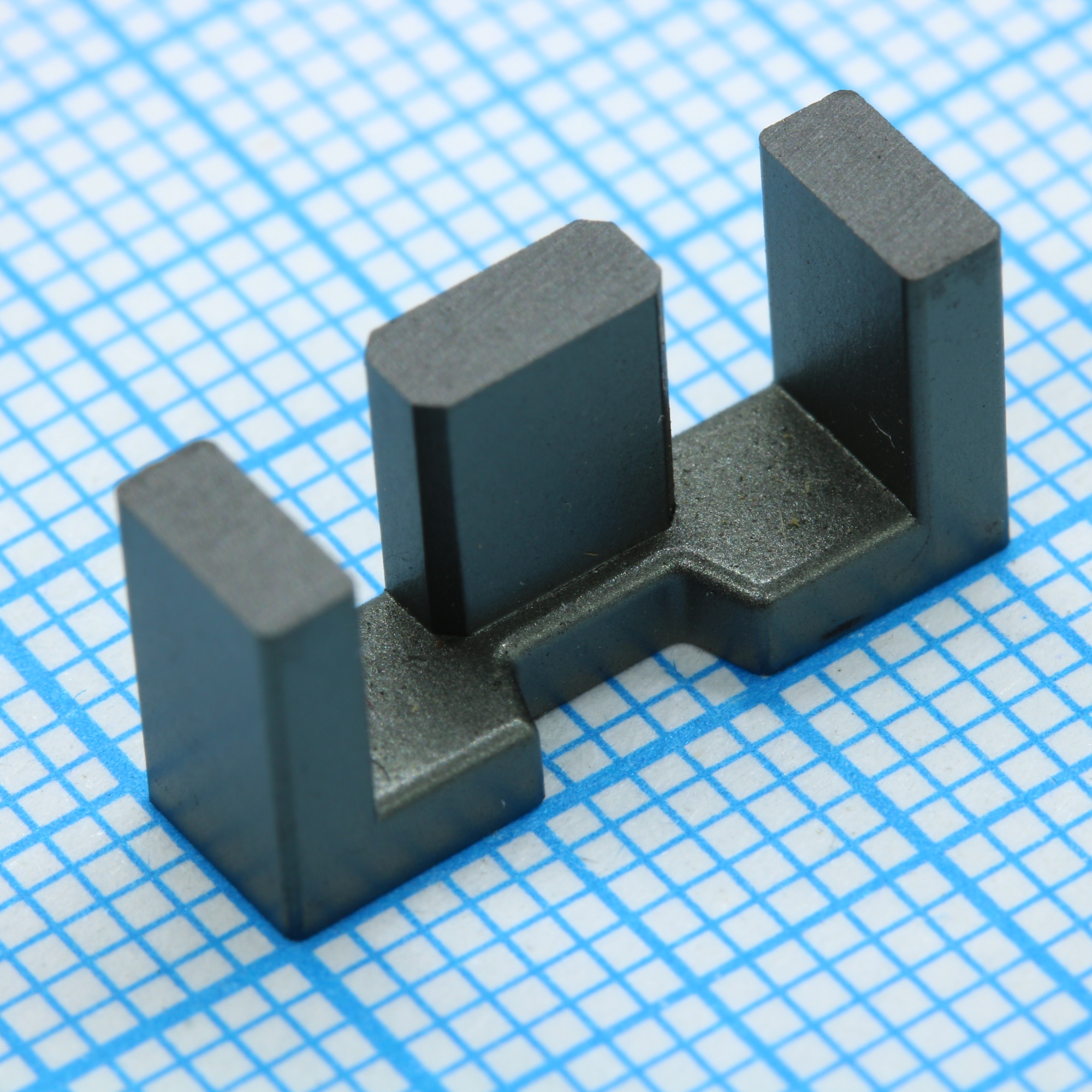 CF139 EFF1505A - Сердечник ферритовый EFF1505A, CF139 (N87 TDK), размер  15.5х7.5х5.3, Al=850 nH