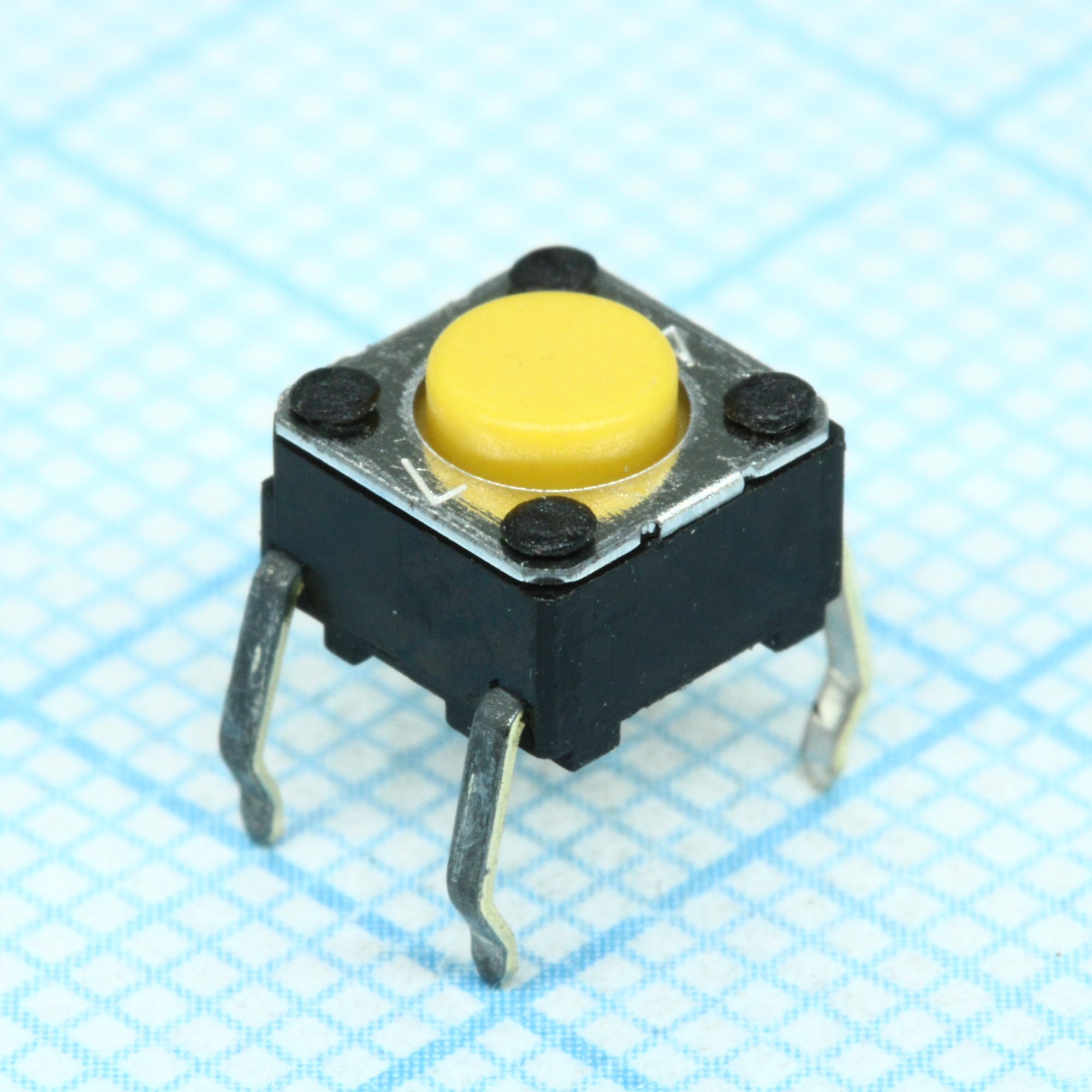 B3F1002 - Кнопка тактильная 6х6 h=4.3мм (3.4мм+толкатель 0.9мм) 1.47N 0,05A 24В 1000000циклов