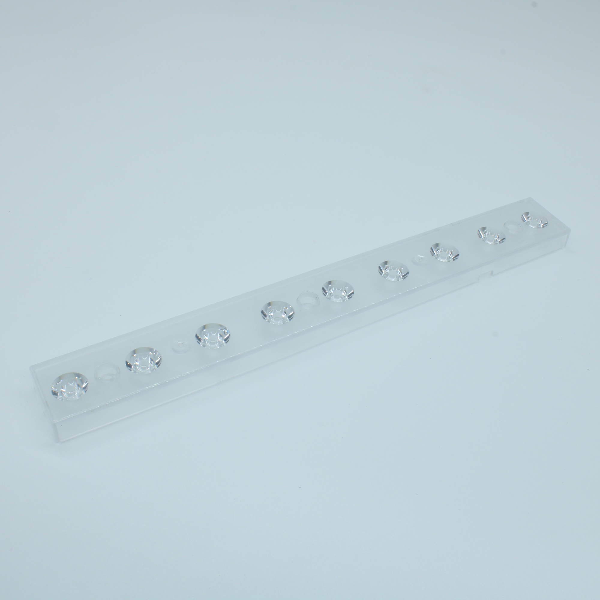 ASL239D9LED15G - Групповая линейная линза на 9 светоточки для светодиодов 3030/3535, 93%, 15°. 9X1, 239mm H:29mm, PMMA