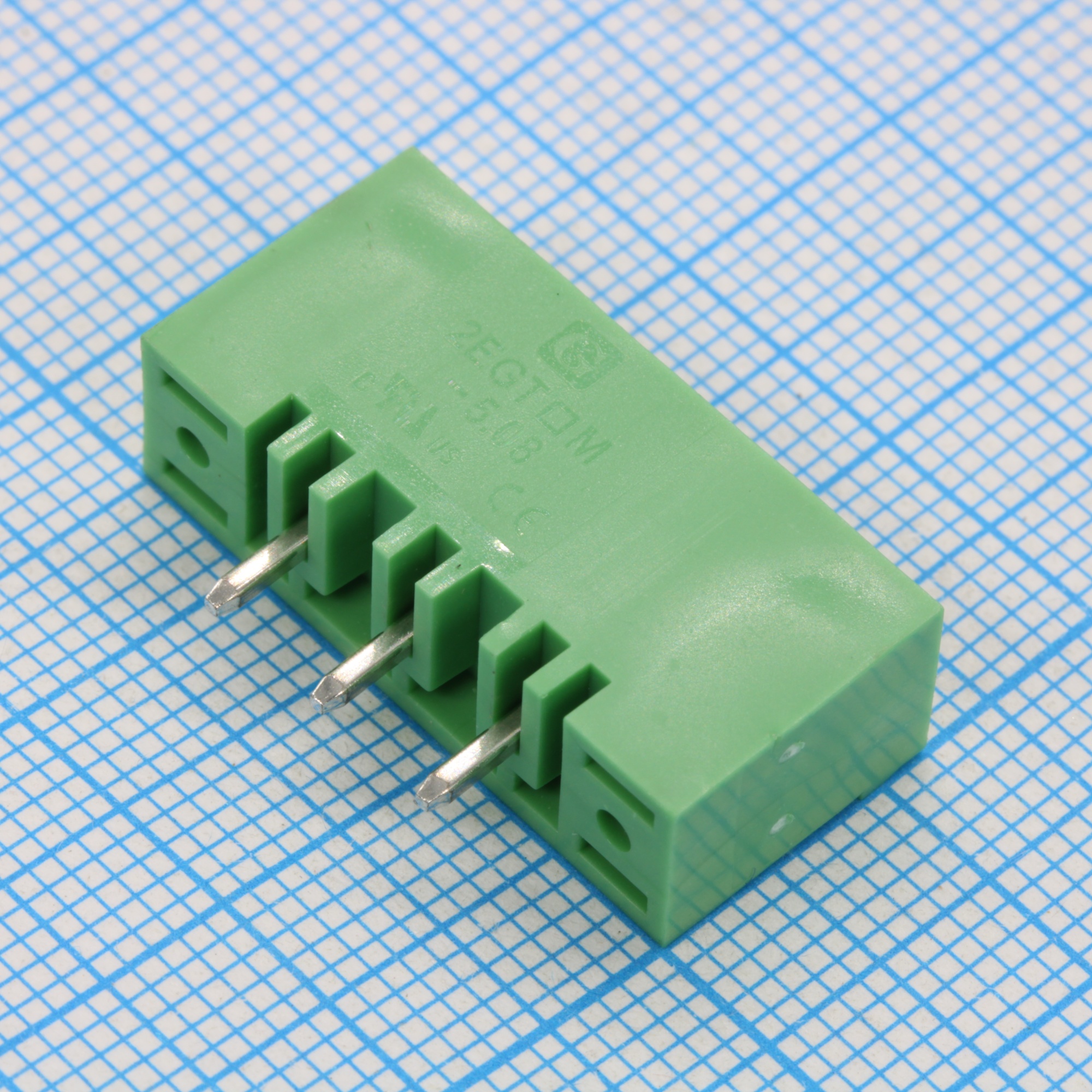 2EGTVM-5.08-03P-14-00 - Разъемный клеммный блок на плату, 3 контакта. Серия 2EGTVM-5.08