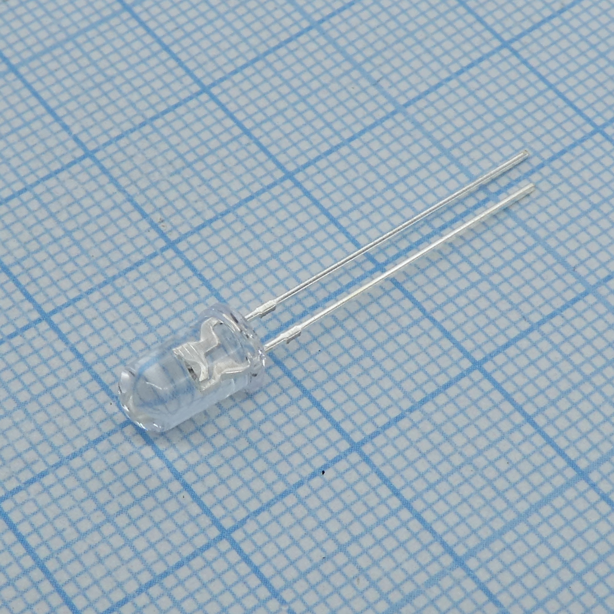 FYL-5014LURC1H-TL - Светодиод 5мм/красный/625нм/3500мкд/прозрачный/30°