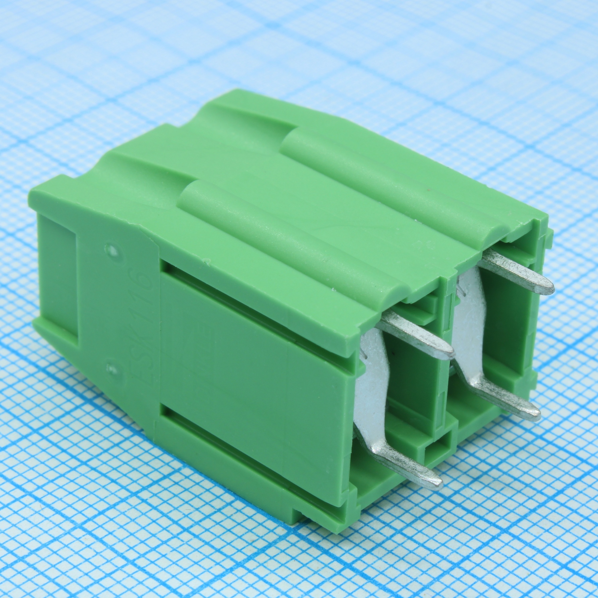 ESK116V-02P - шаг: 10.16мм, пров: 10.00мм.кв, 600V, 40A, 2 конт., винт верт., h = 29.30мм