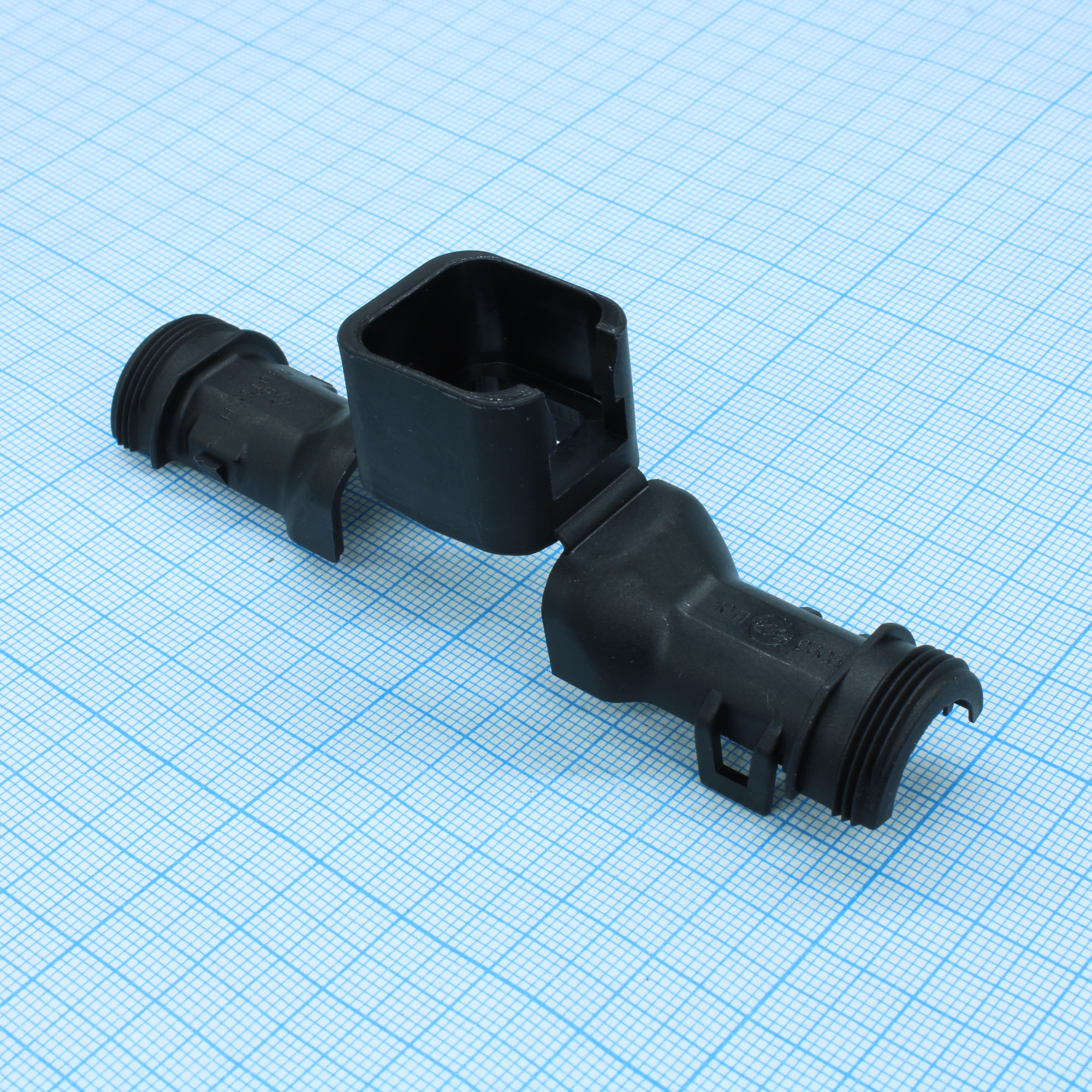 1011-239-0605 - Корпус разъема пластиковый