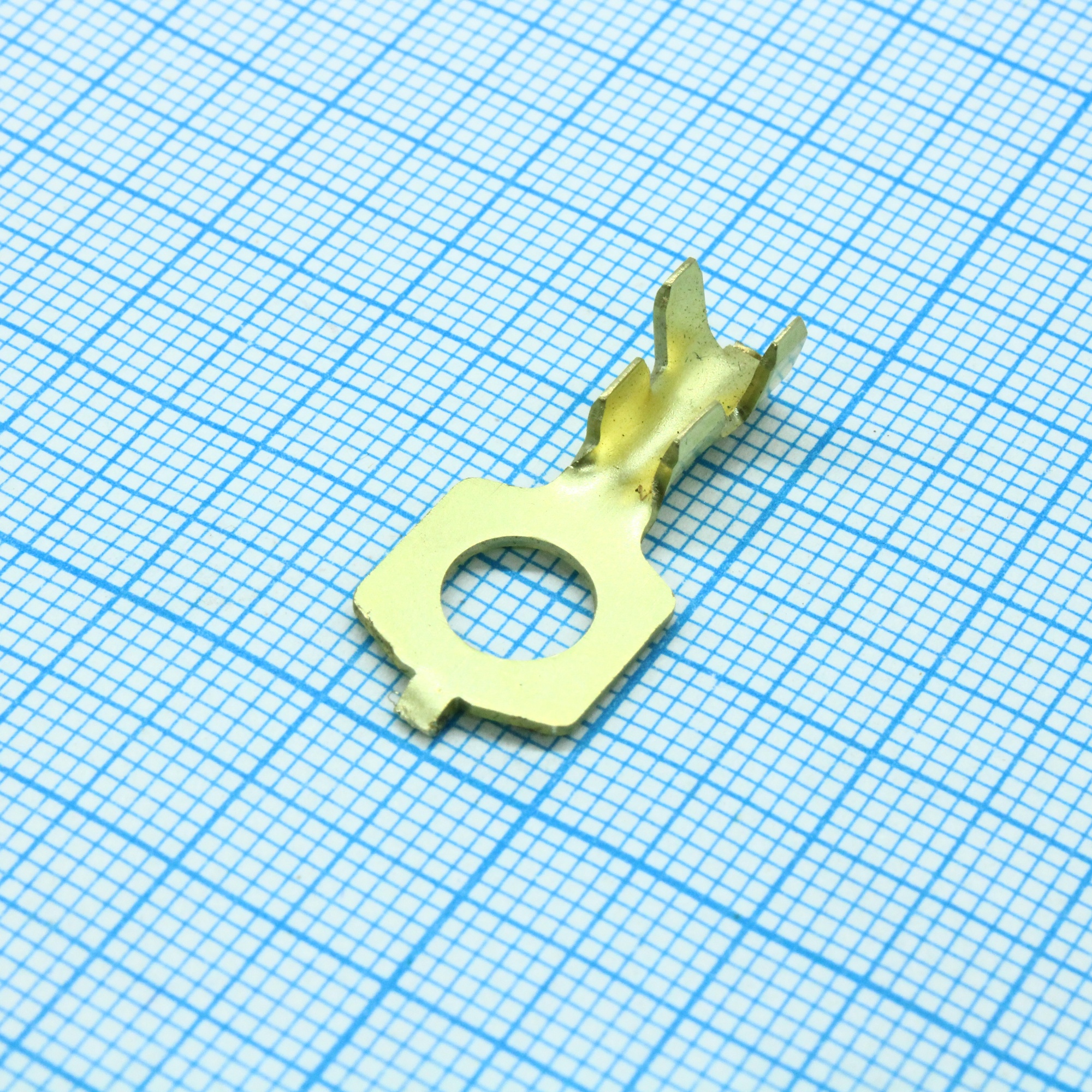 1/04046-02/40 - Наконечник кабельный автомобильный под провод сечением 1,25...2.5 мм2 с покрытием химическое пассивирование