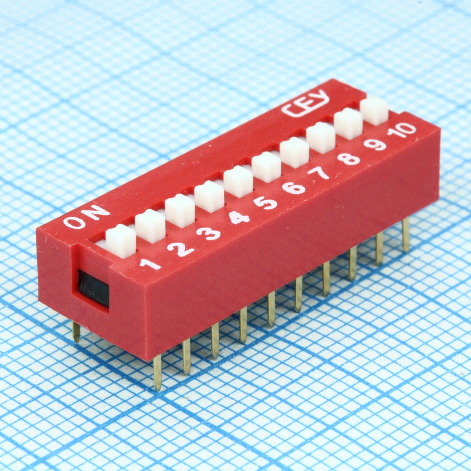 DS1040-10RN - Переключатель DIP 10 групп красный